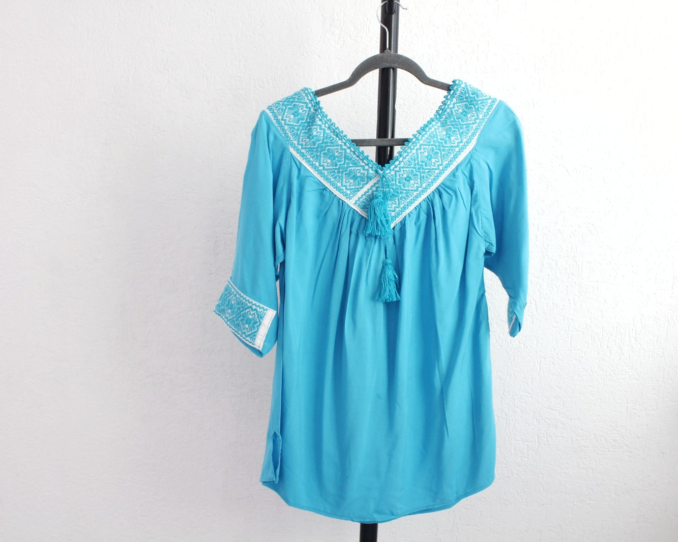 Blusa Cuello V Azul Celeste Mariposas