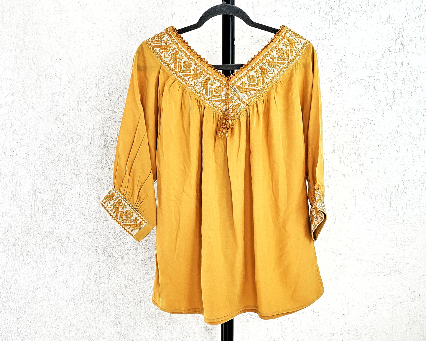 Blusa Cuello V Pajaritos Amarillo