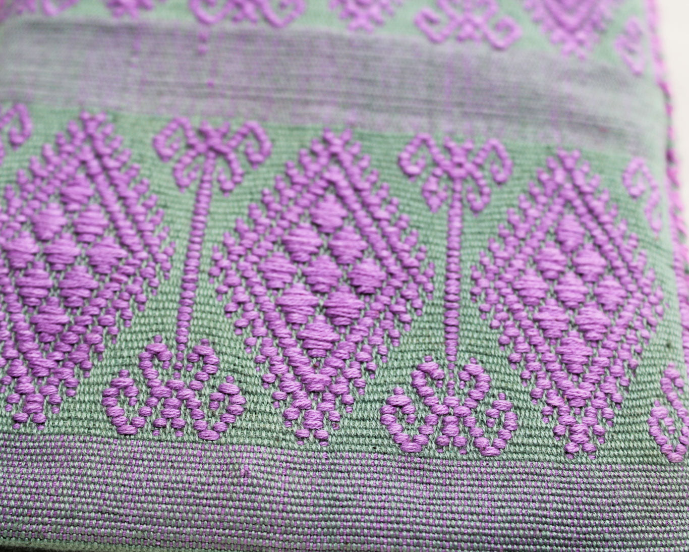 Bolso Celular Estrellas con Coronas Menta Lila