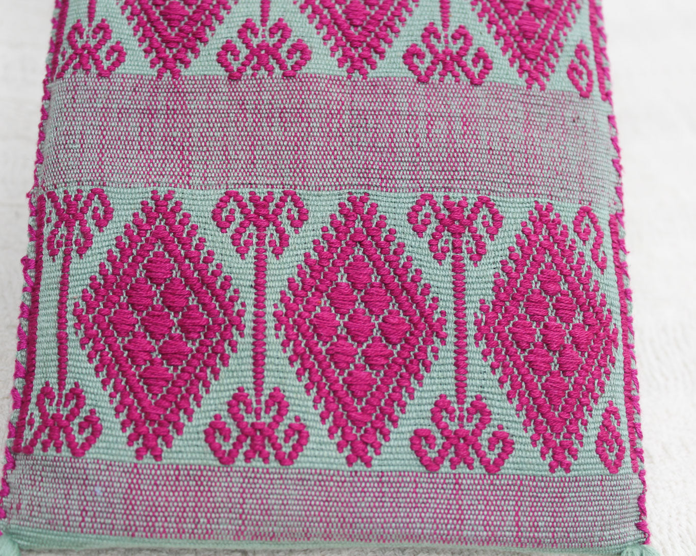 Bolso Celular Estrellas con Coronas Menta Rosa