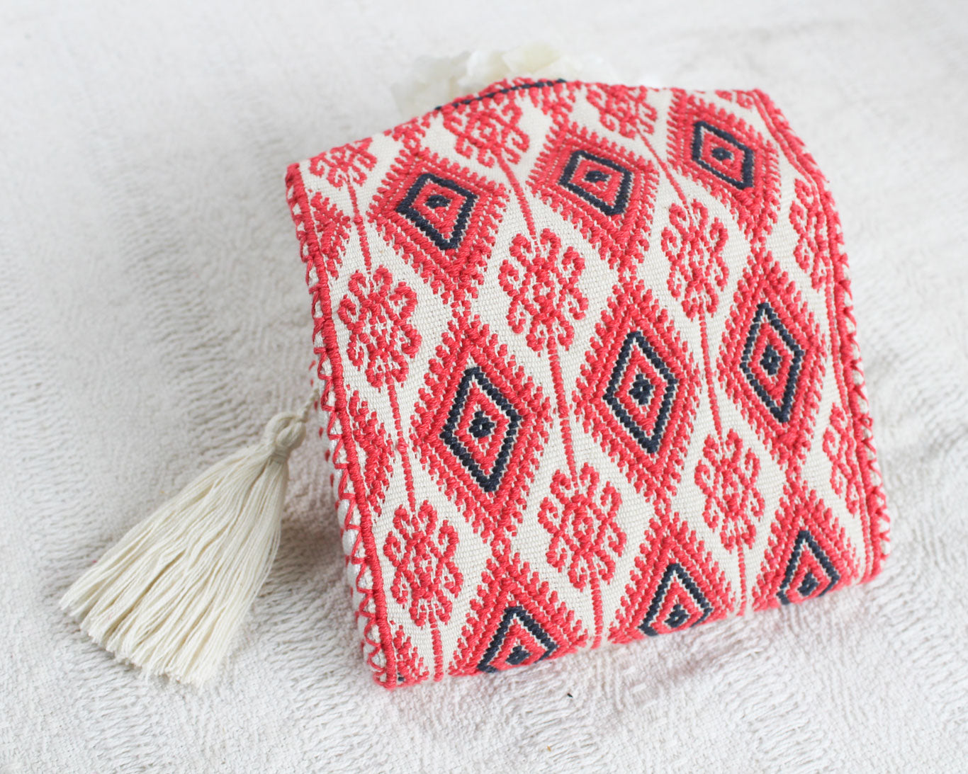 Cartera Estrellas con Coronas Coral Blanco