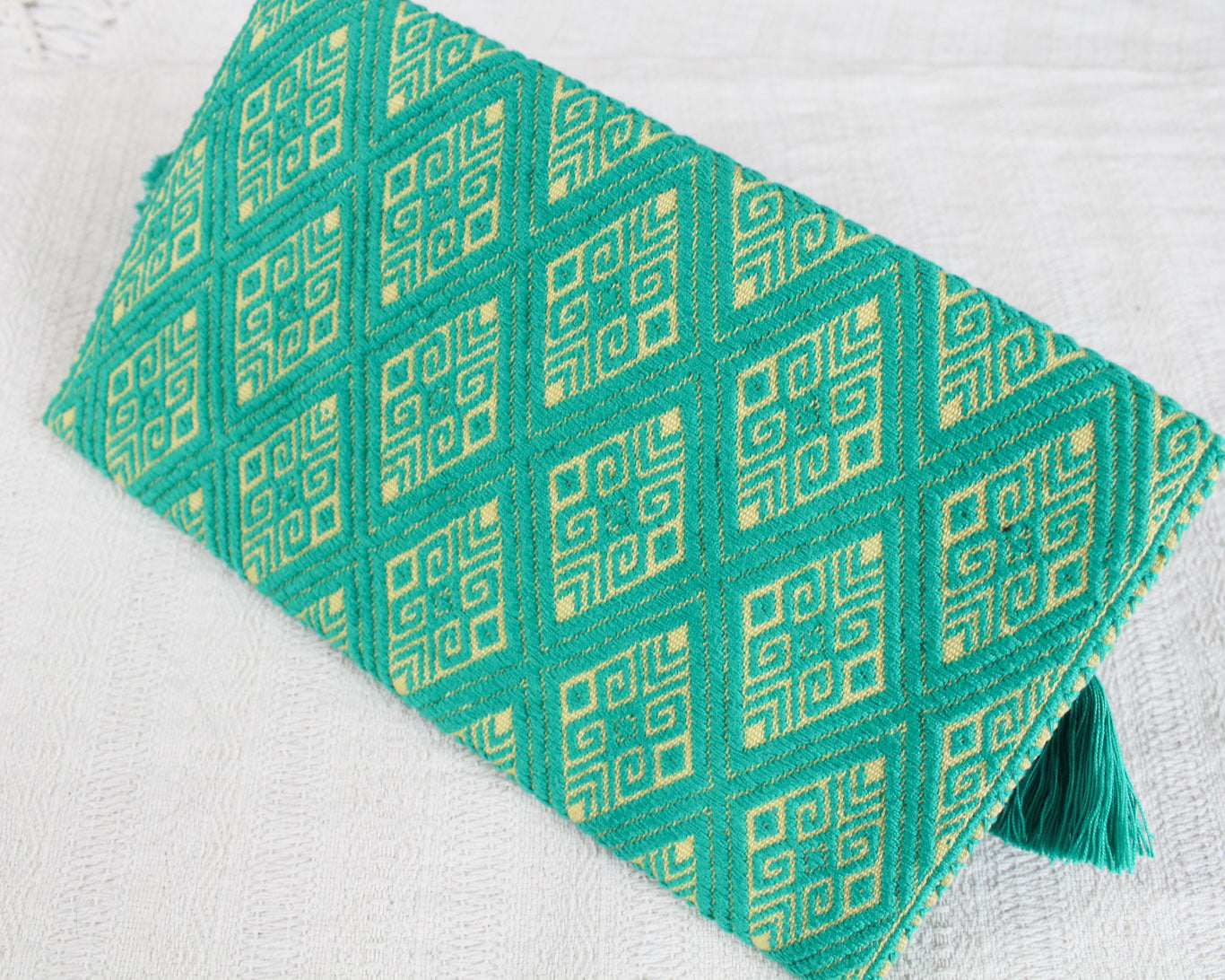 Clutch Artesanal Espinas Verde Amarillo