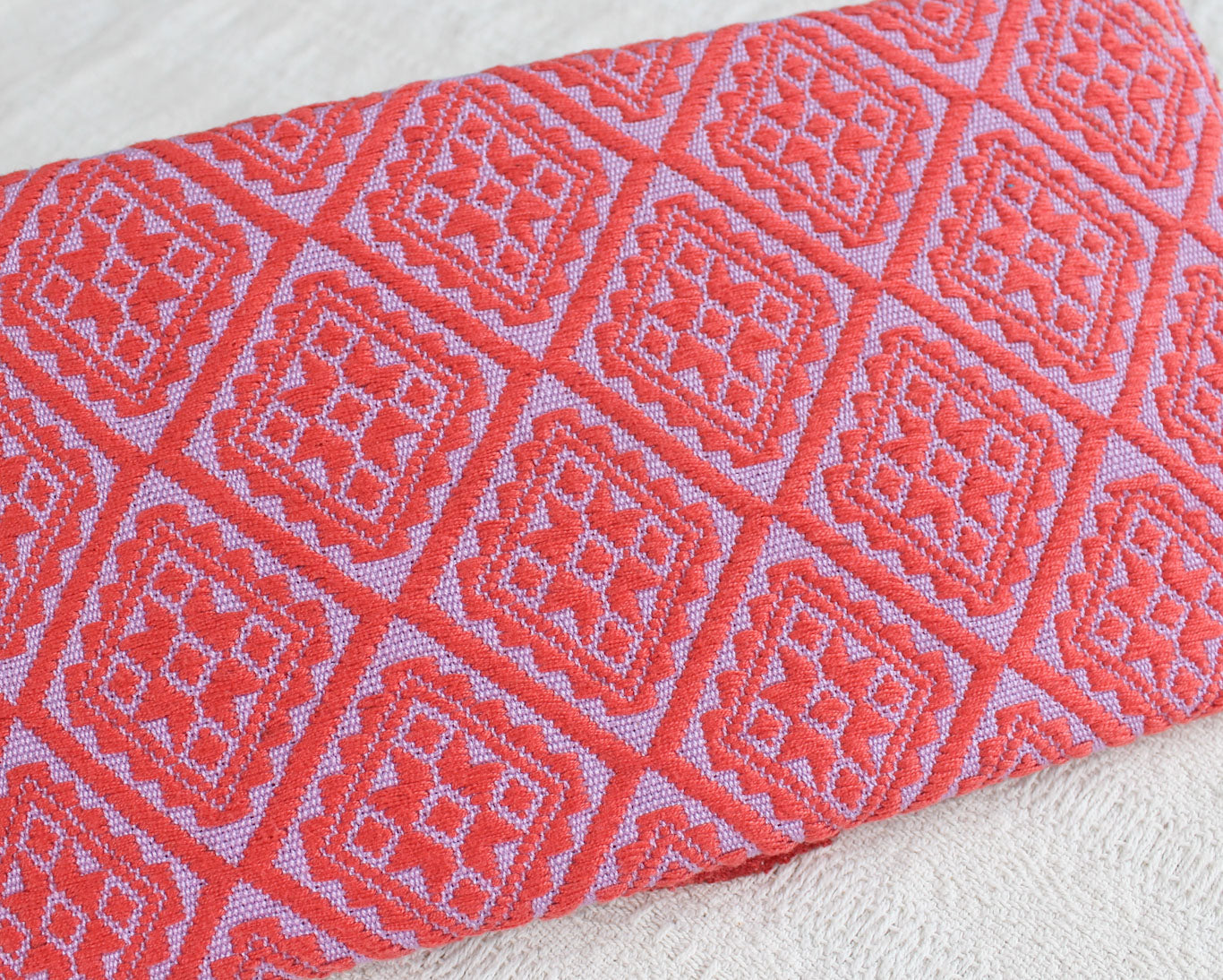 Clutch Artesanal Estrellas Lila Coral