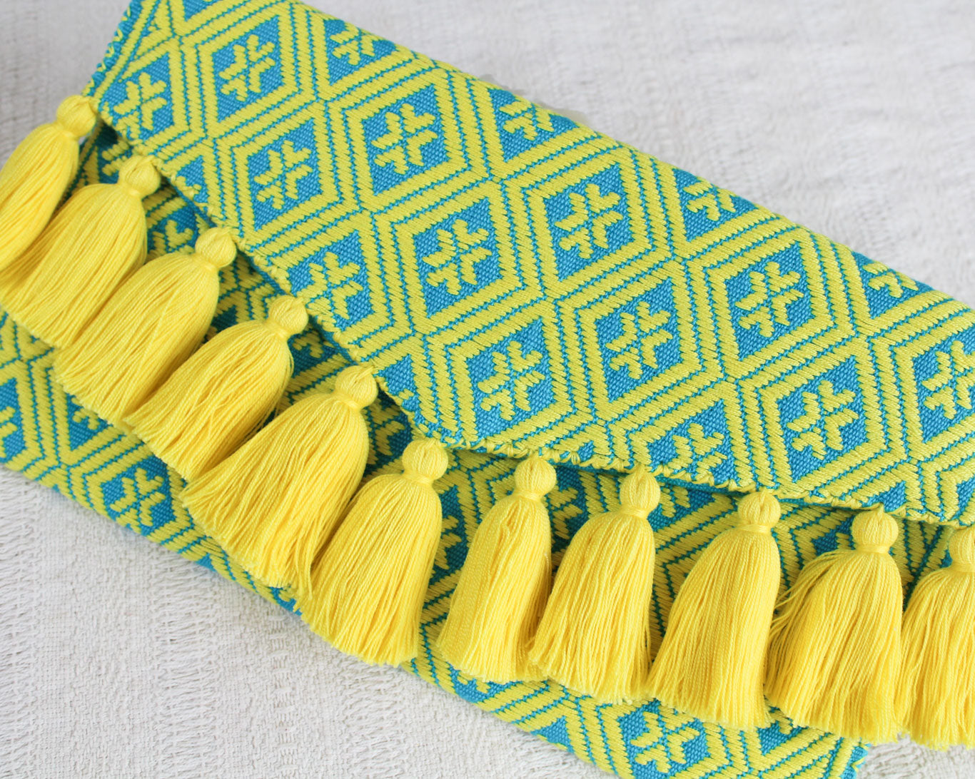 Clutch Artesanal Estrellas Amarillo Azul