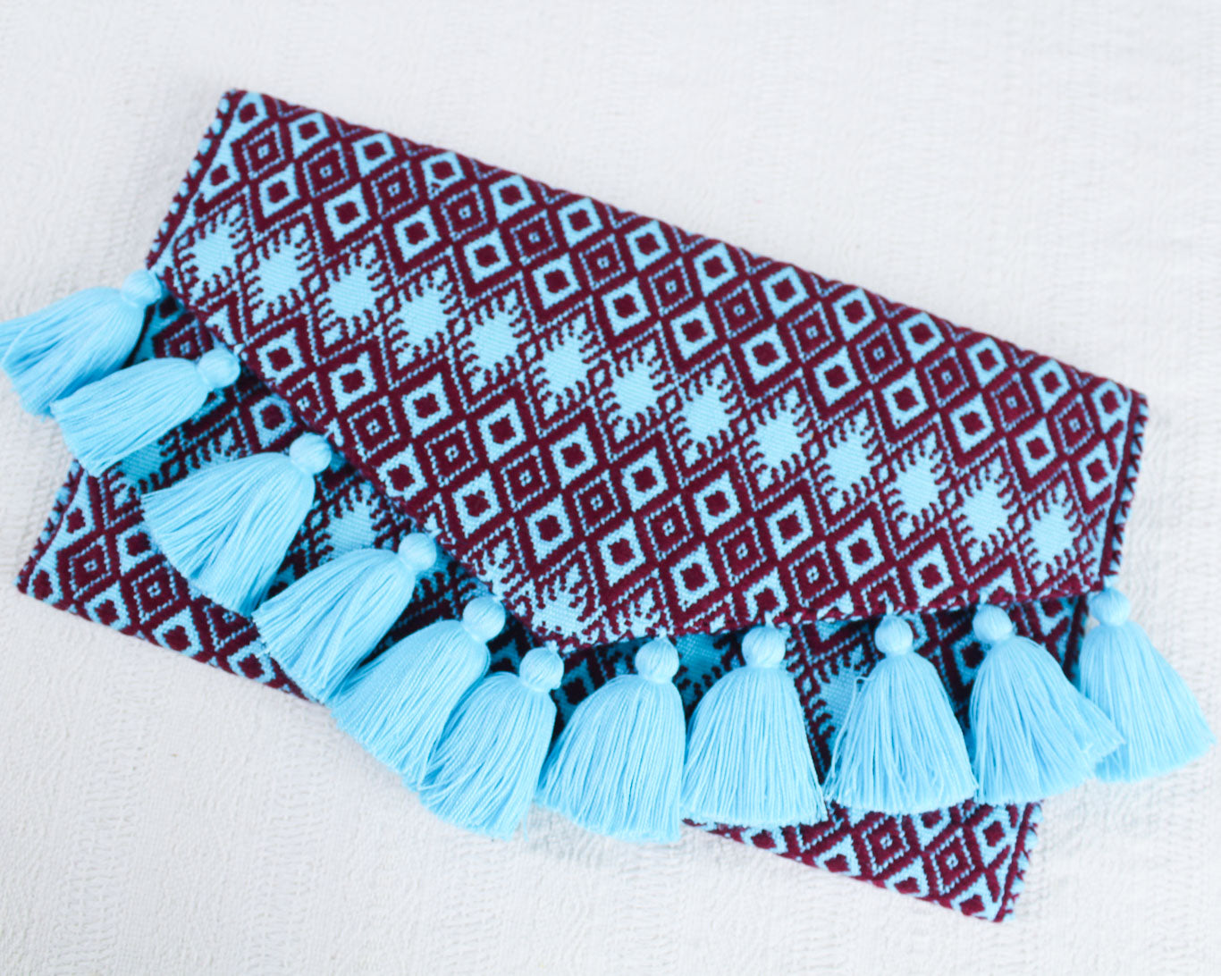 Clutch Artesanal SCH ’IXAL Corona Azul Vino