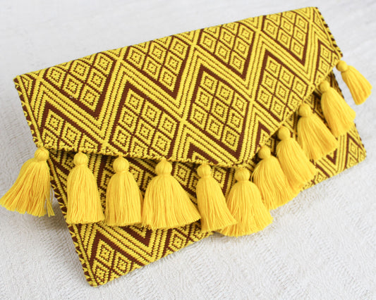 Clutch Artesanal "BATS’I LUCH" Amarillo Café