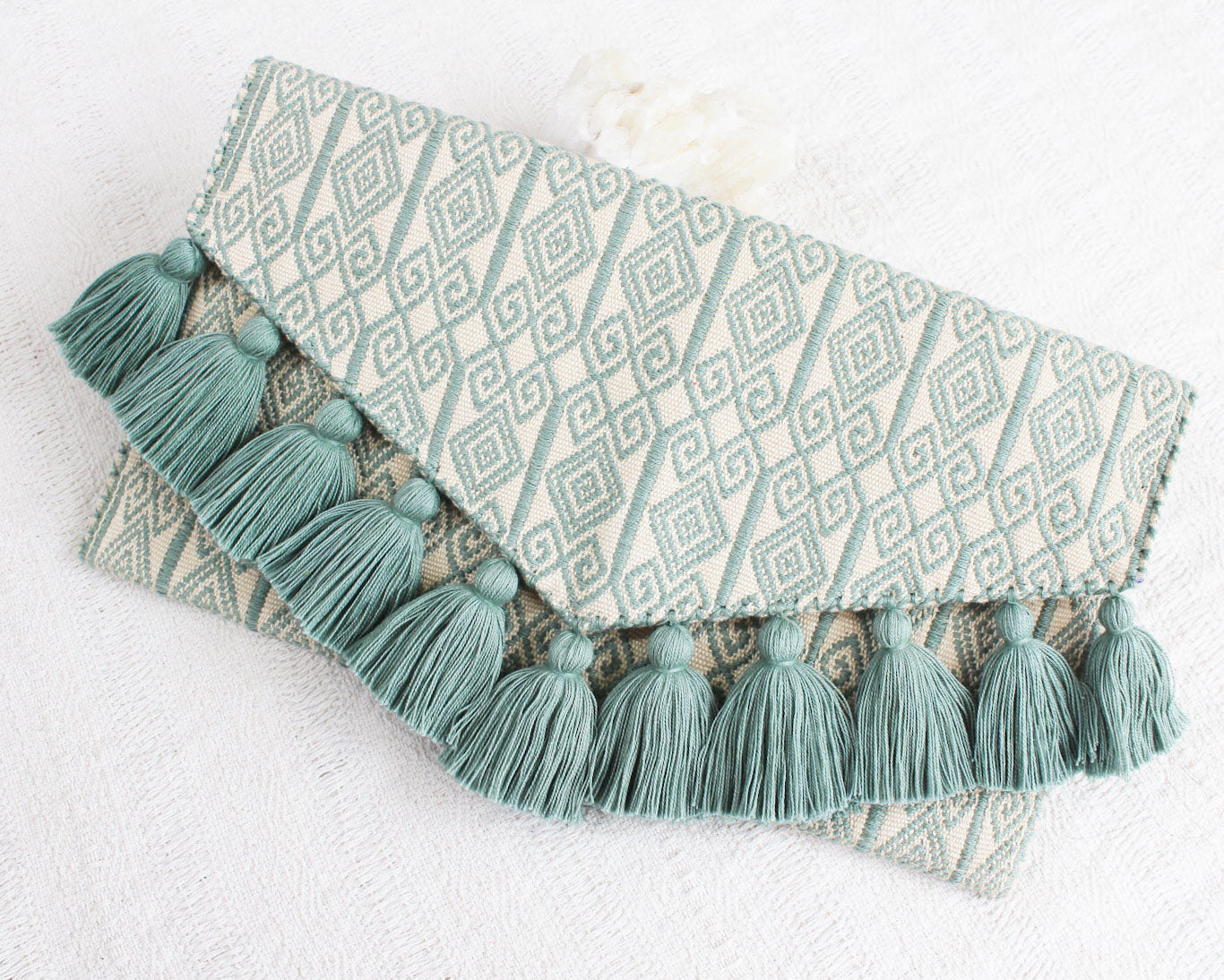 Clutch Artesanal Rizado Menta Beige