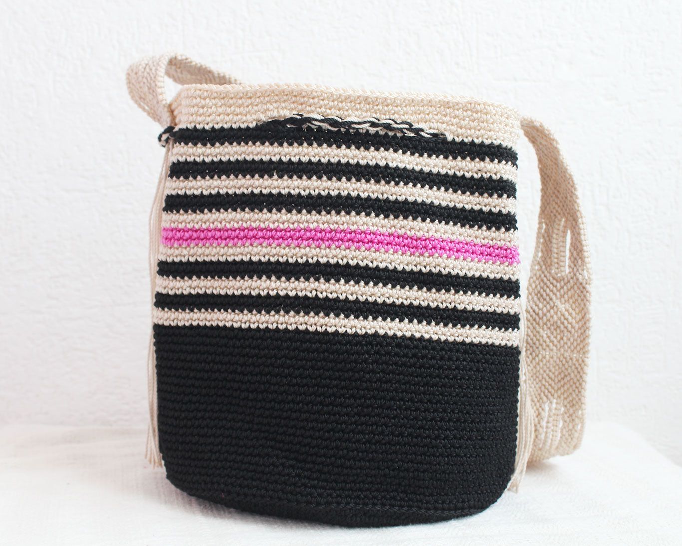 Bolso Morral Negro Marfil Rosa