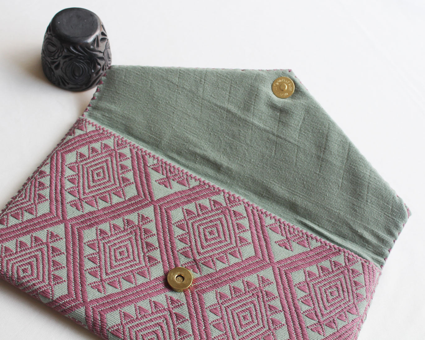 Clutch Artesanal Estrellas Diamante Menta Malva