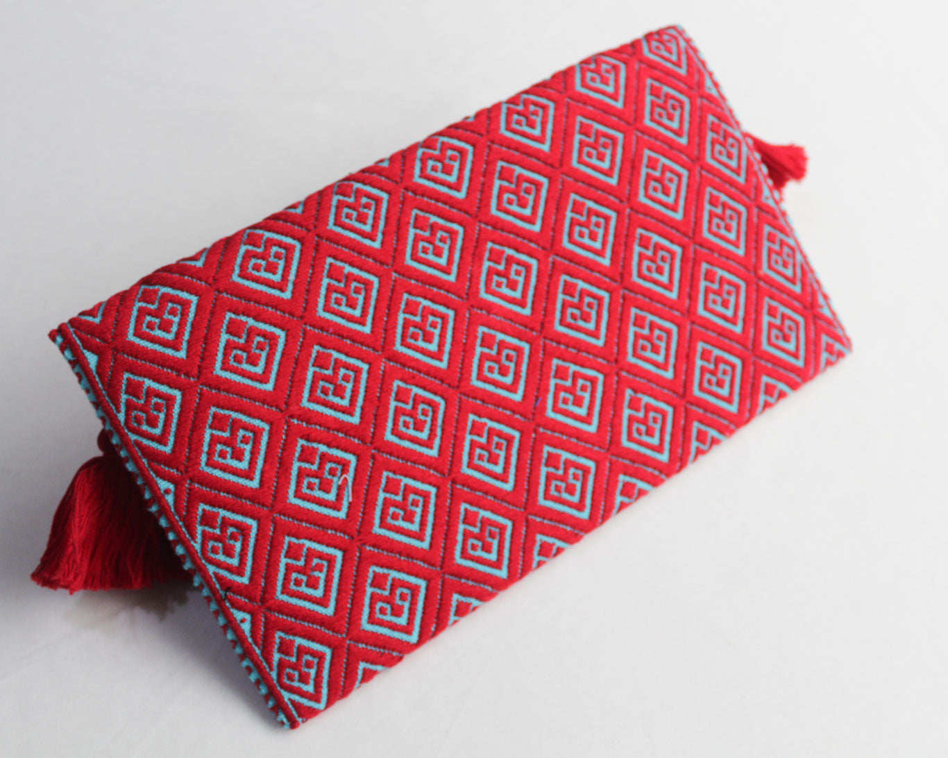 Clutch Artesanal Rizado Rojo Azul