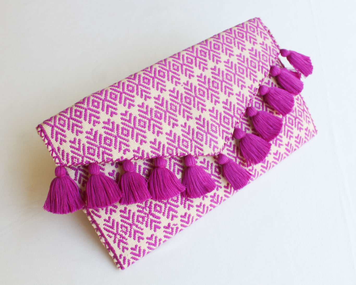 Clutch Artesanal Flores Lila Beige