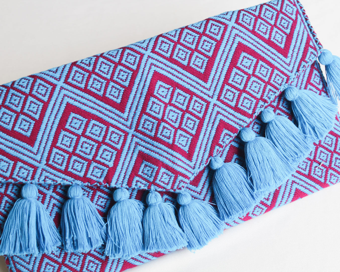 Clutch Artesanal "BATS’I LUCH" Azul Vino