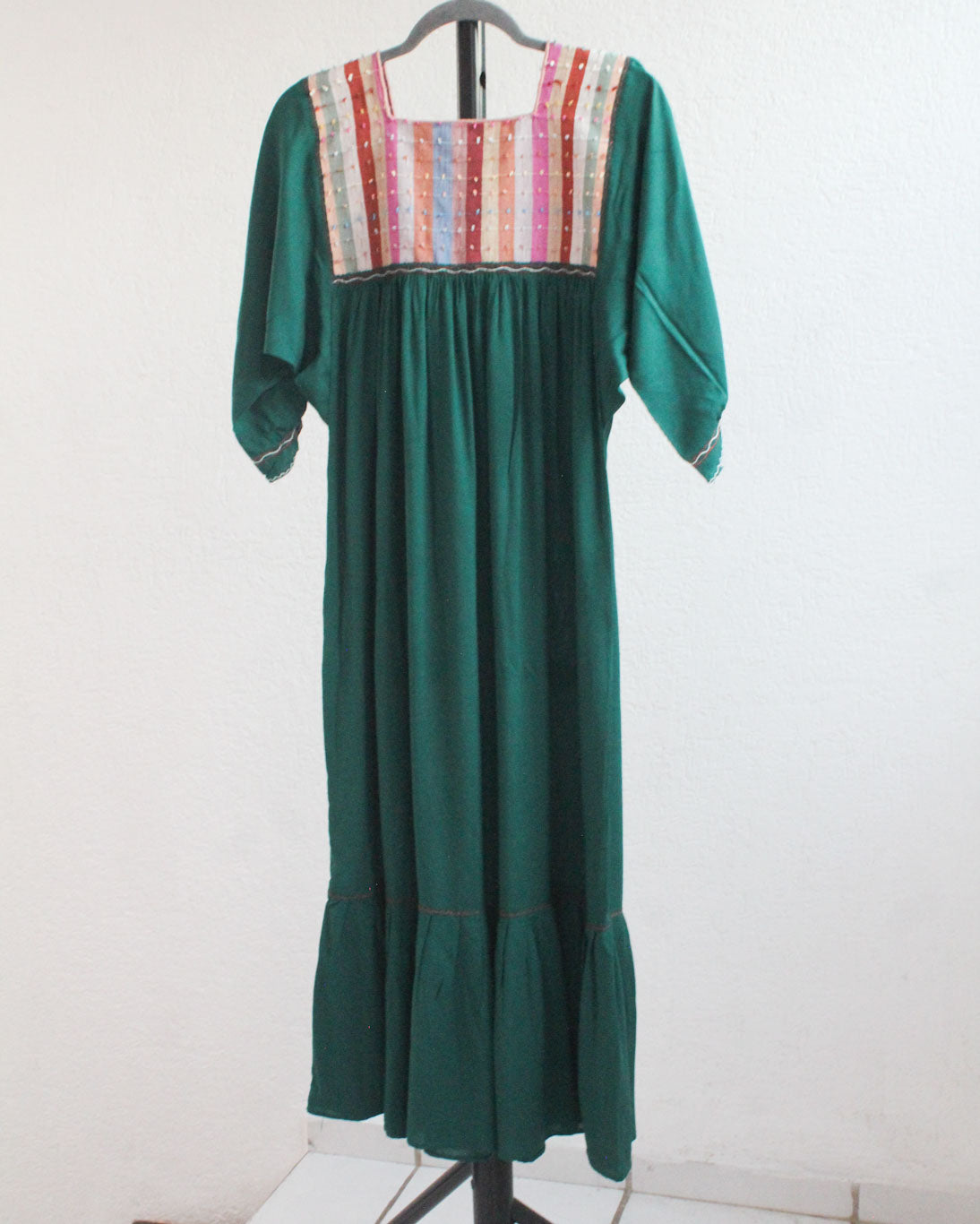 Vestido Nuditos 3/4 Manga Verde Esmeralda