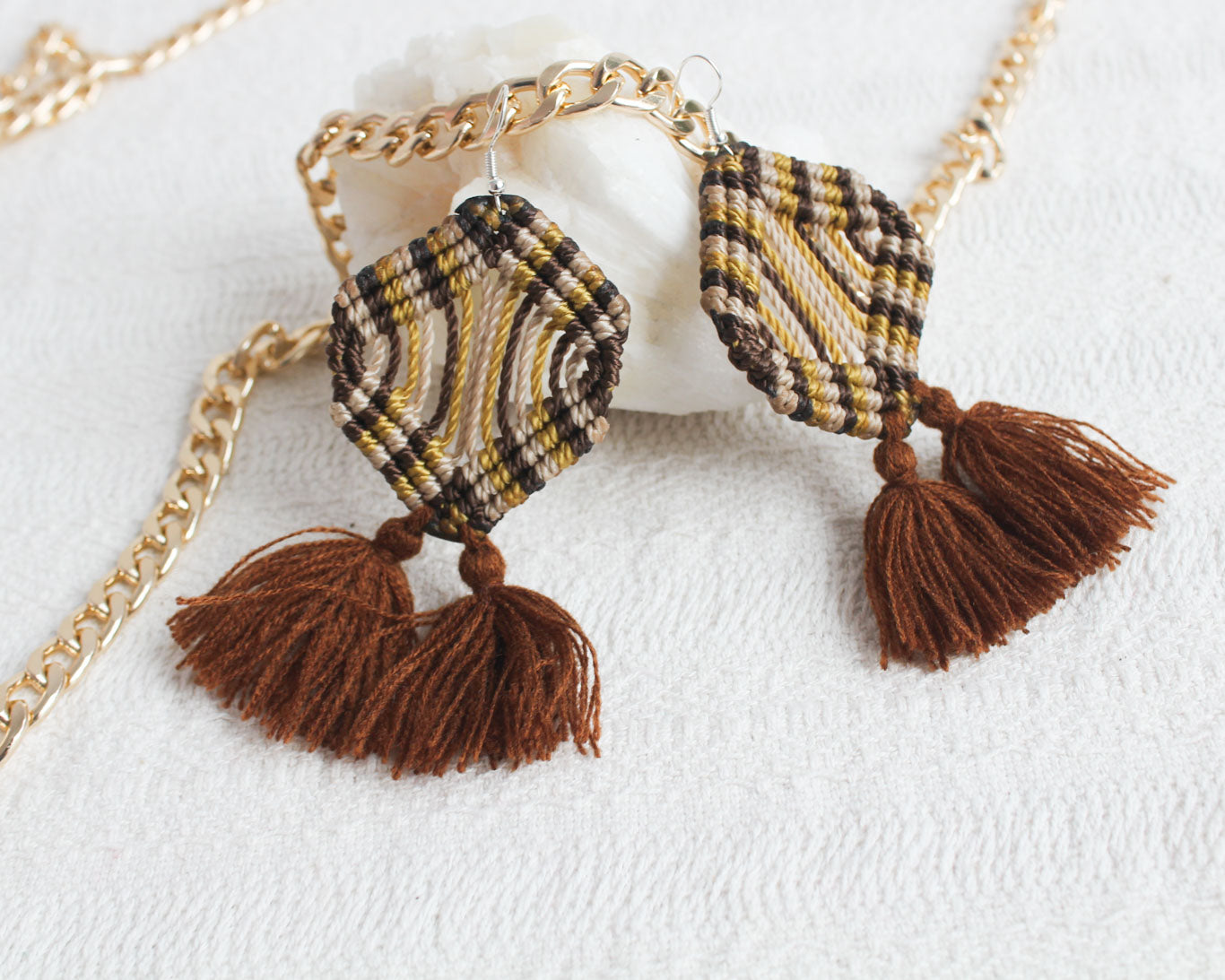 Aretes Tejidos Café Beige Mostaza