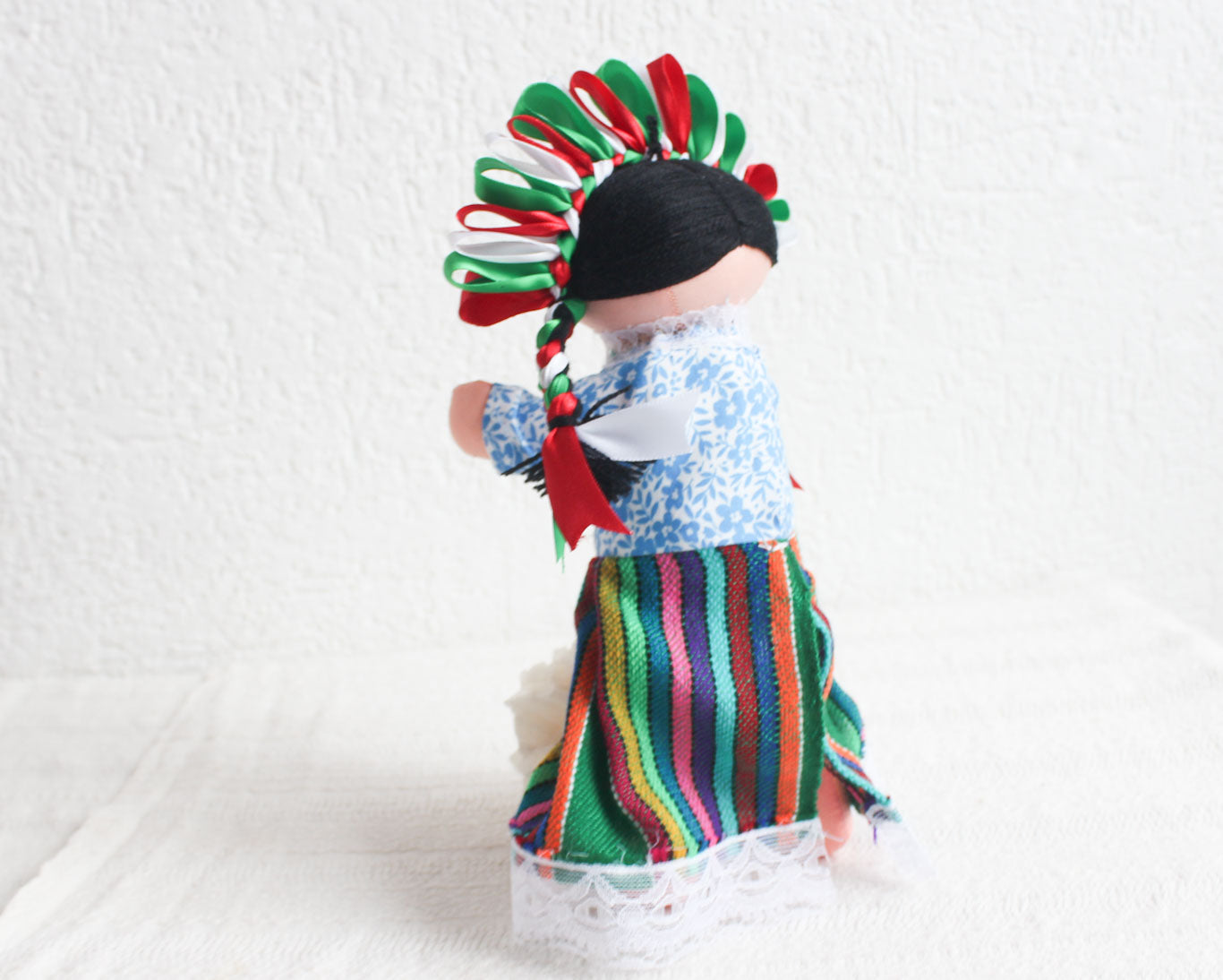 Muñeca Lelé Grande Verde Blanco Rojo