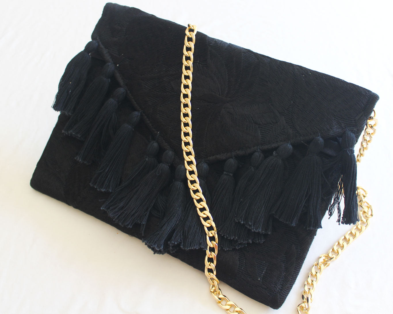 Clutch Bordado Negro