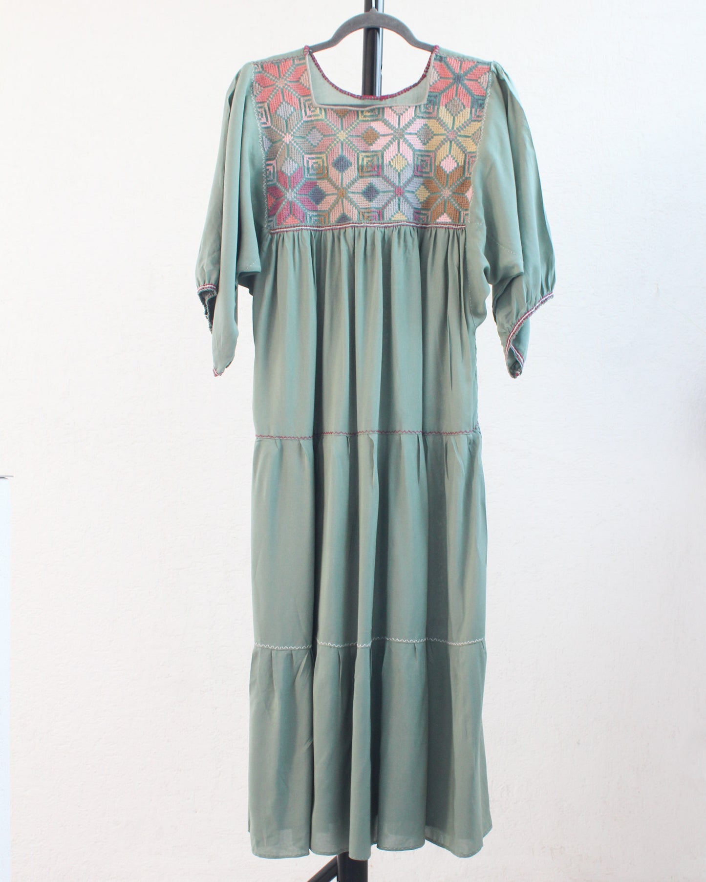 Vestido Julia Flores Menta L / XL Manga 3/4
