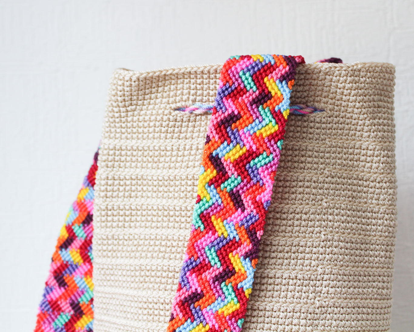 Bolso Morral Beige cinta Colores