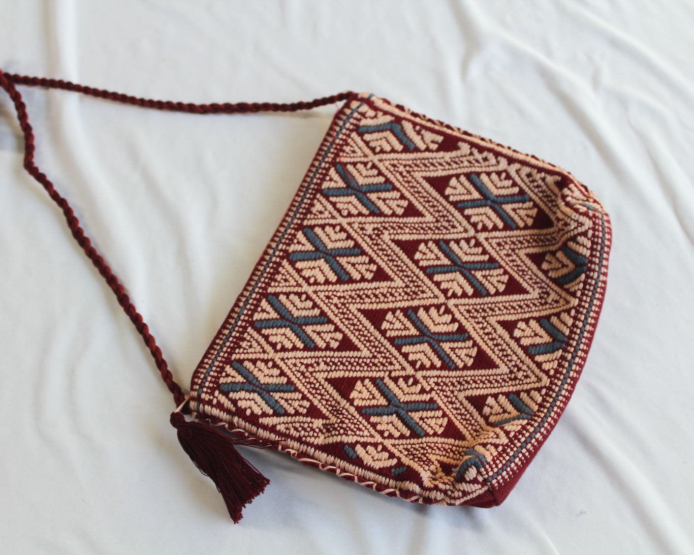 Bolso Telar Flores Coral Vino