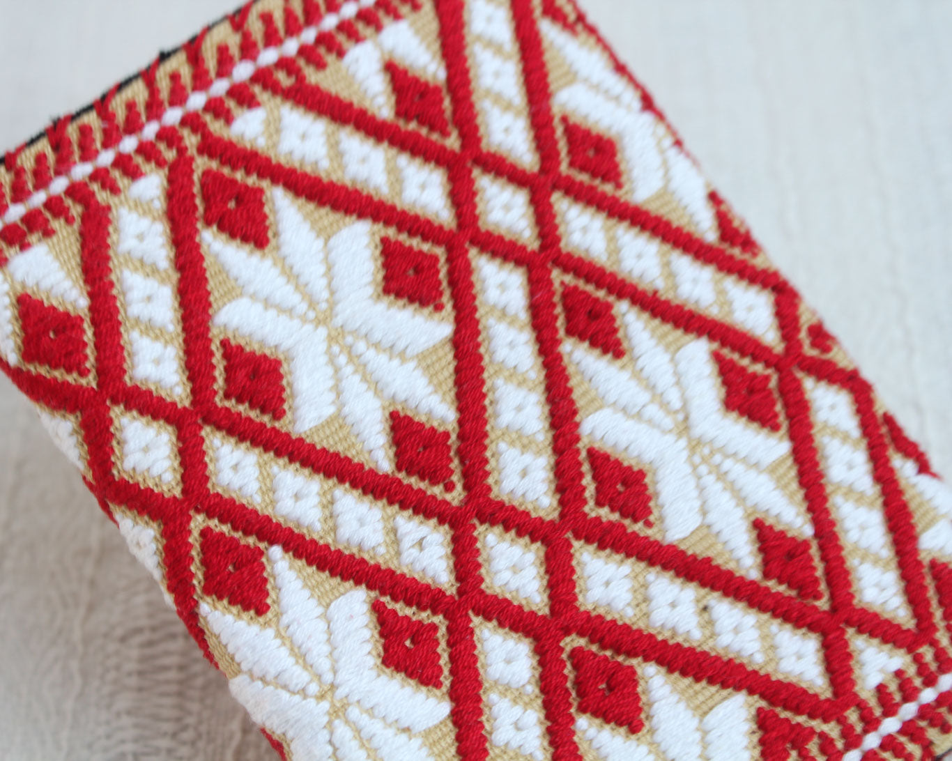 Porta Pasaporte Estrellas Blanco Rojo
