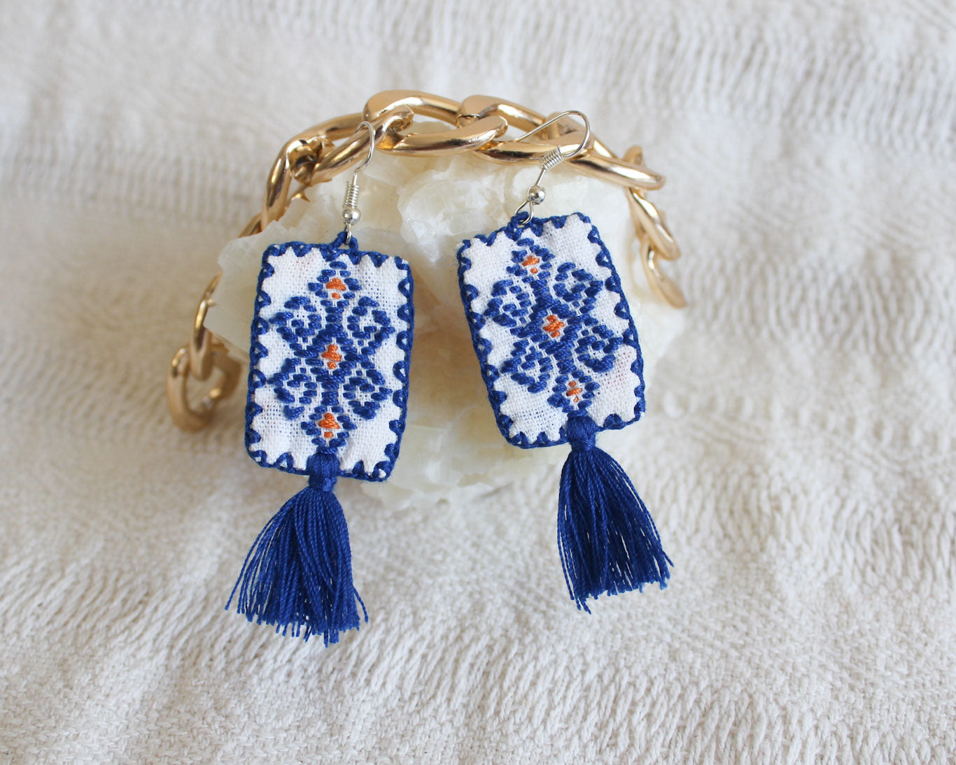 Aretes Rectángulos Bordado Azul R