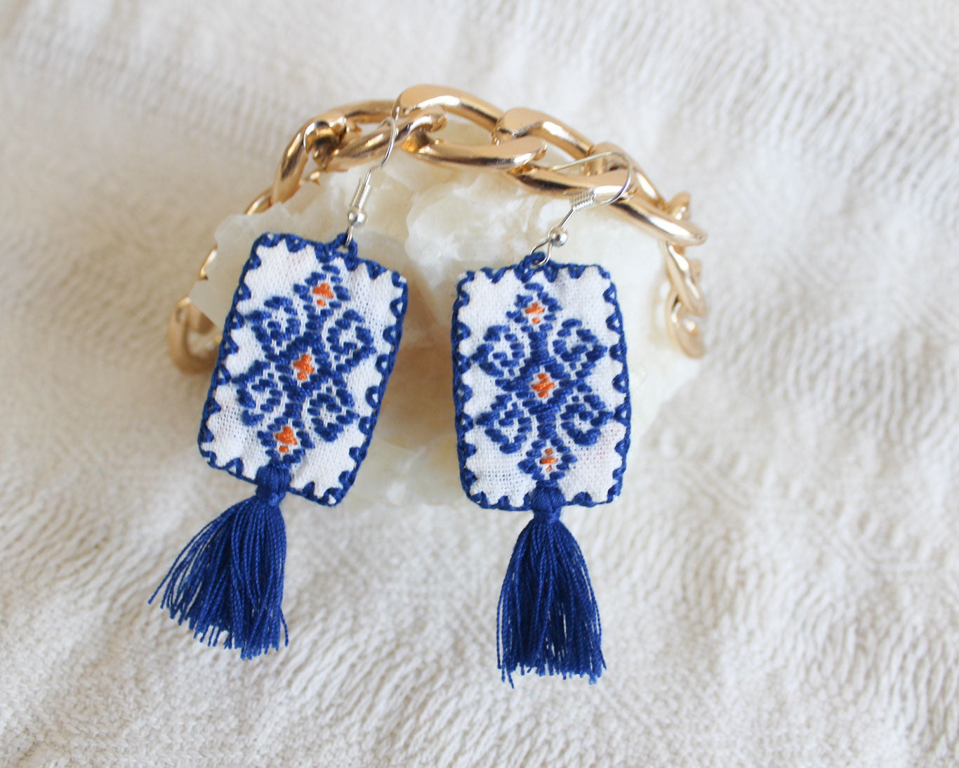 Aretes Rectángulos Bordado Azul R