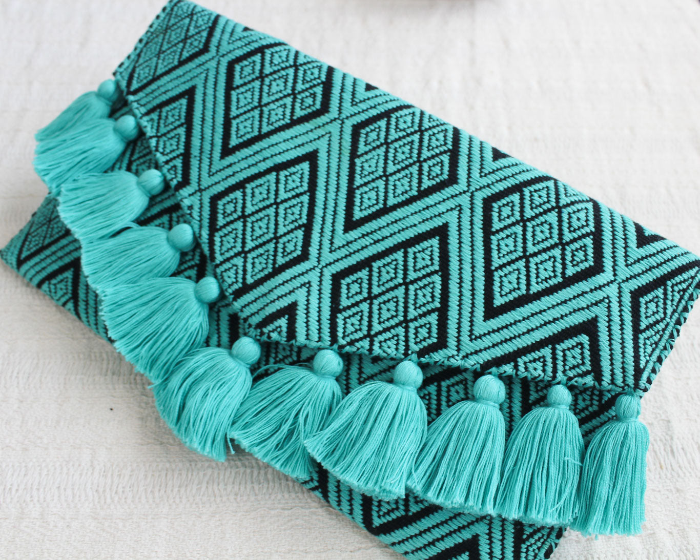 Clutch Artesanal "BATS’I LUCH" Turquesa