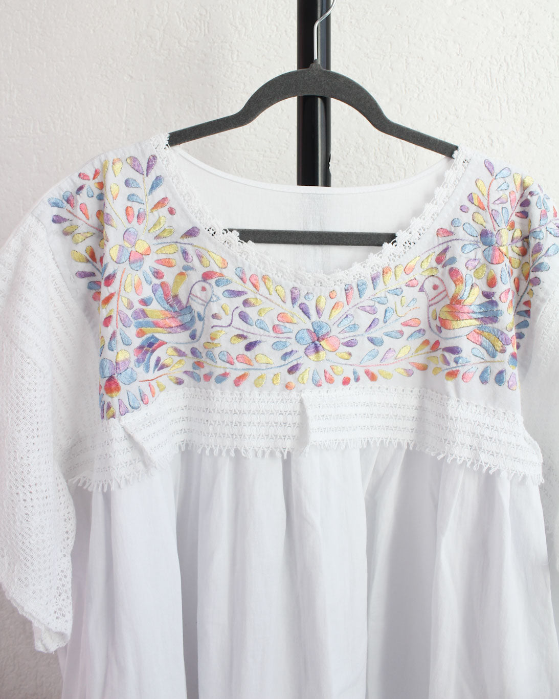 Vestido Lety XXXL - 4 XL Blanco Pajaritos Tonos Pastel