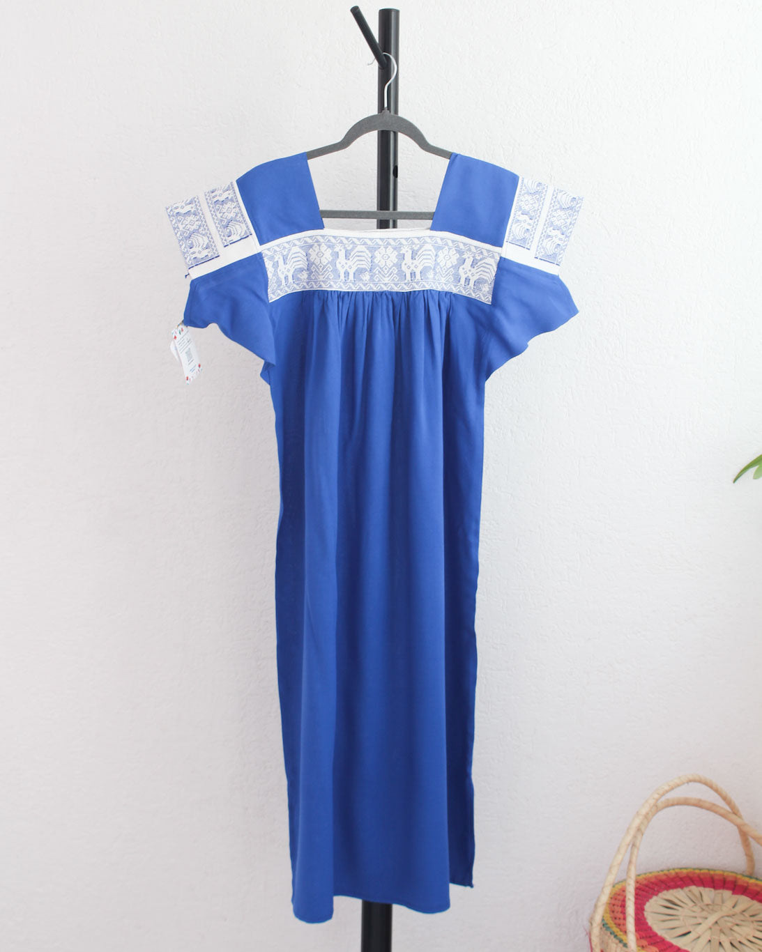 Vestido Tania Bordado Flores Azul rey