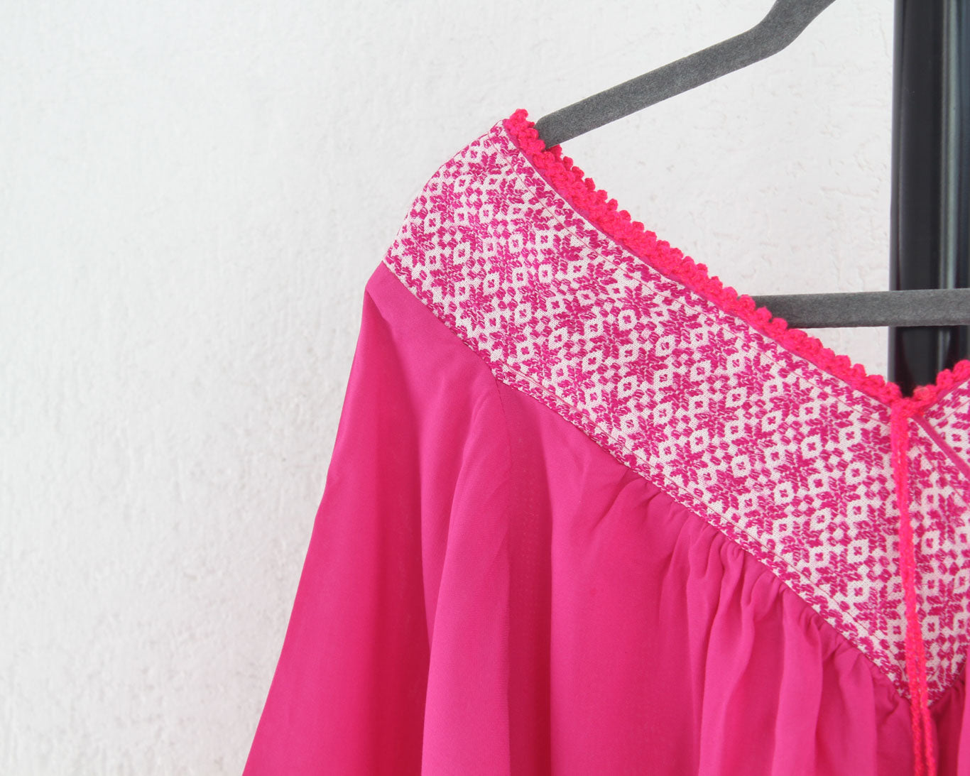 Blusa Cuello V Rosa Mexicano Estrellitas