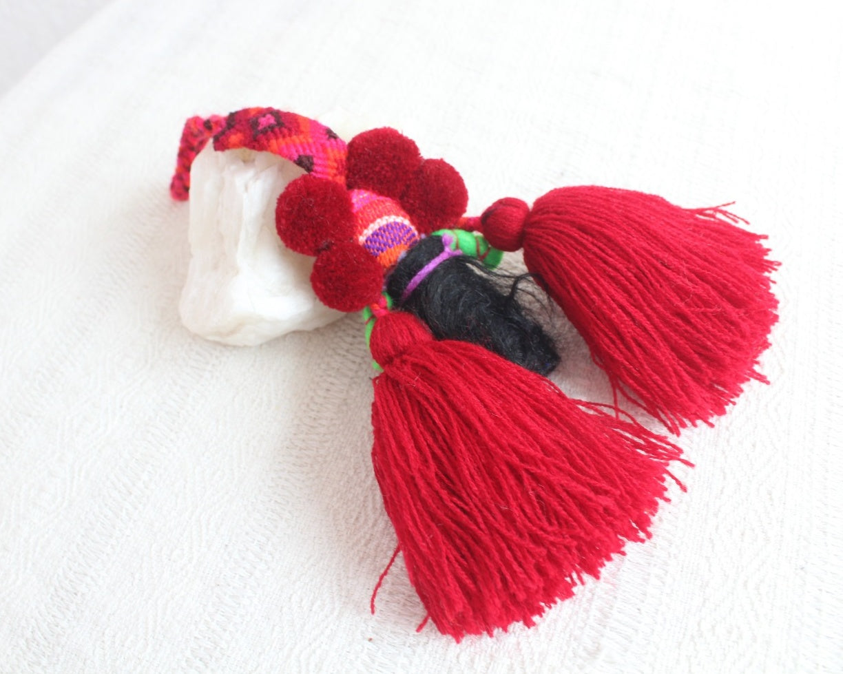 Muñequita Chamula Pompones Rojo