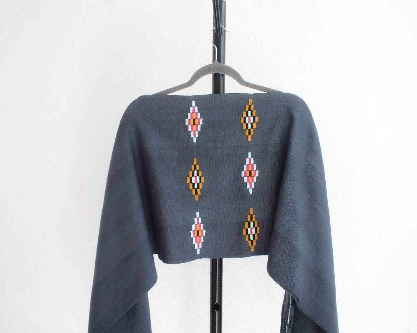 Jorongo Rombos Gris Colores