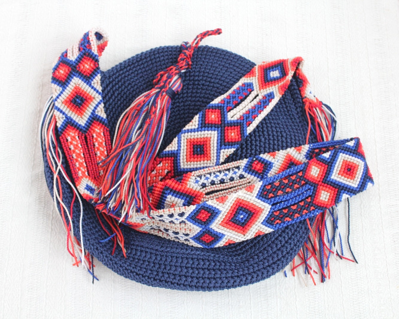 Bolso Redondo Azul Marino Rojo