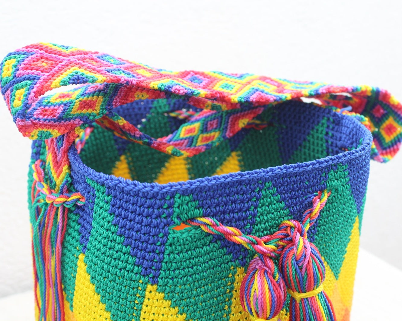 Bolso Morral Rombos Rojo Verde Azul