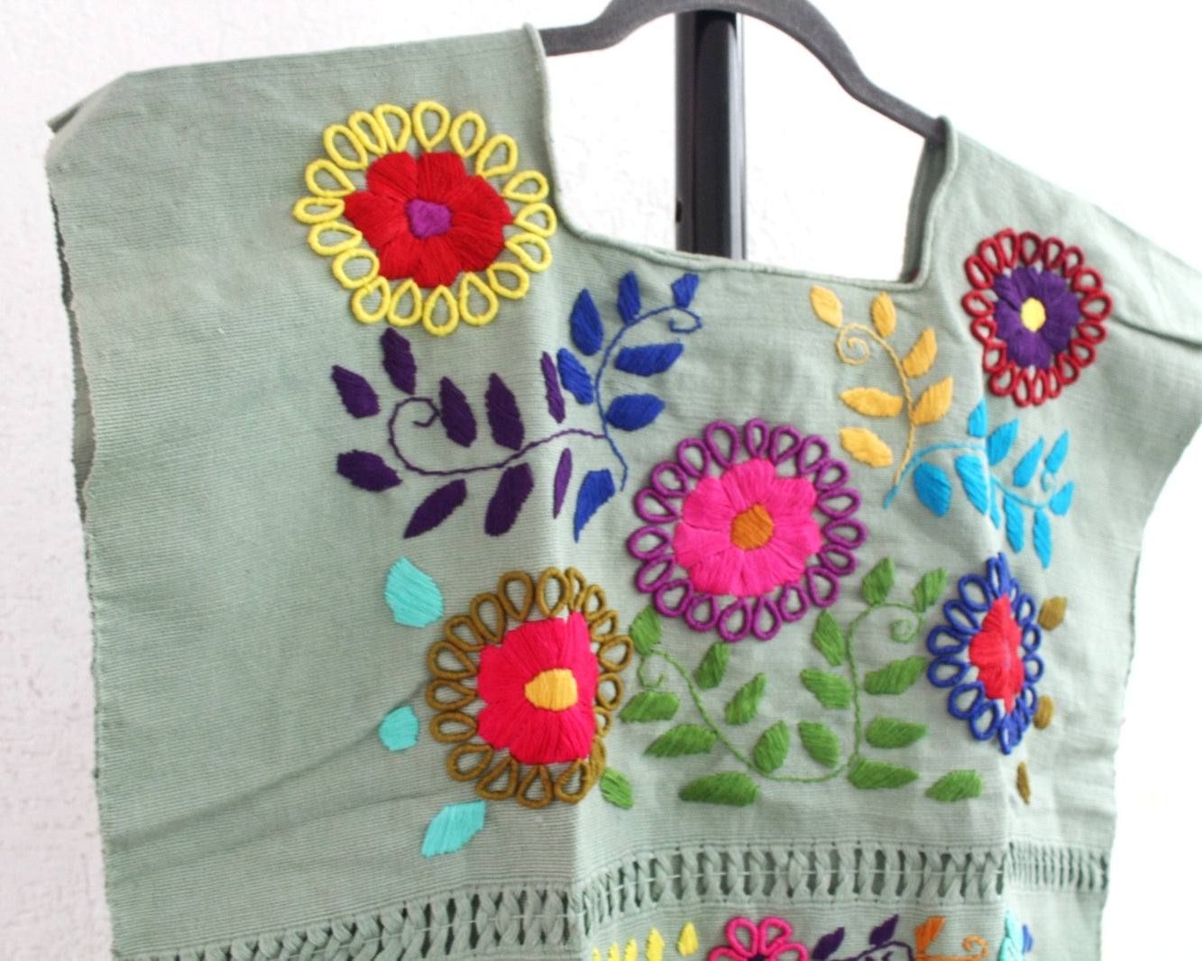 Top Flores Rococo Menta Colores