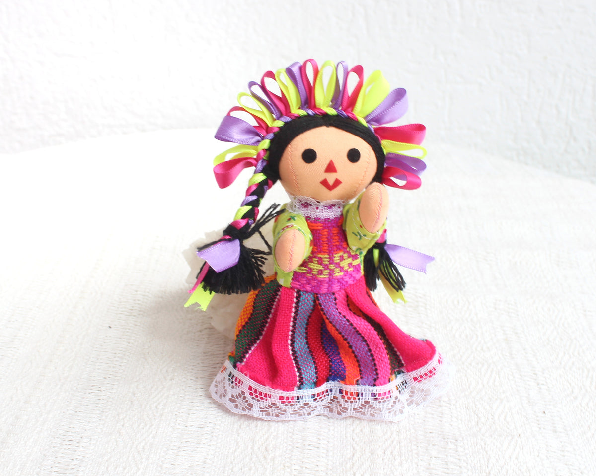 Muñeca Lelé Pequeña Rosa Amarillo Lila