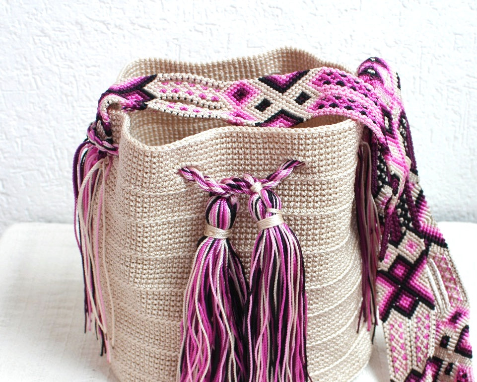 Bolso Morral Marfil Rosa Negro