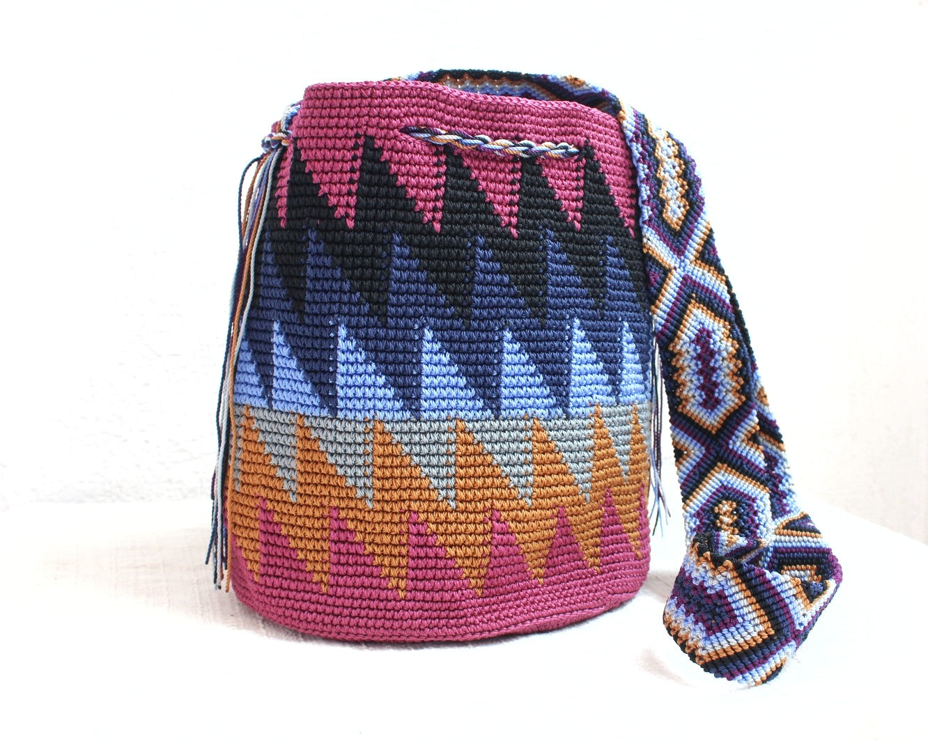 Bolso Morral Zig Zag Vino Azul Mostaza