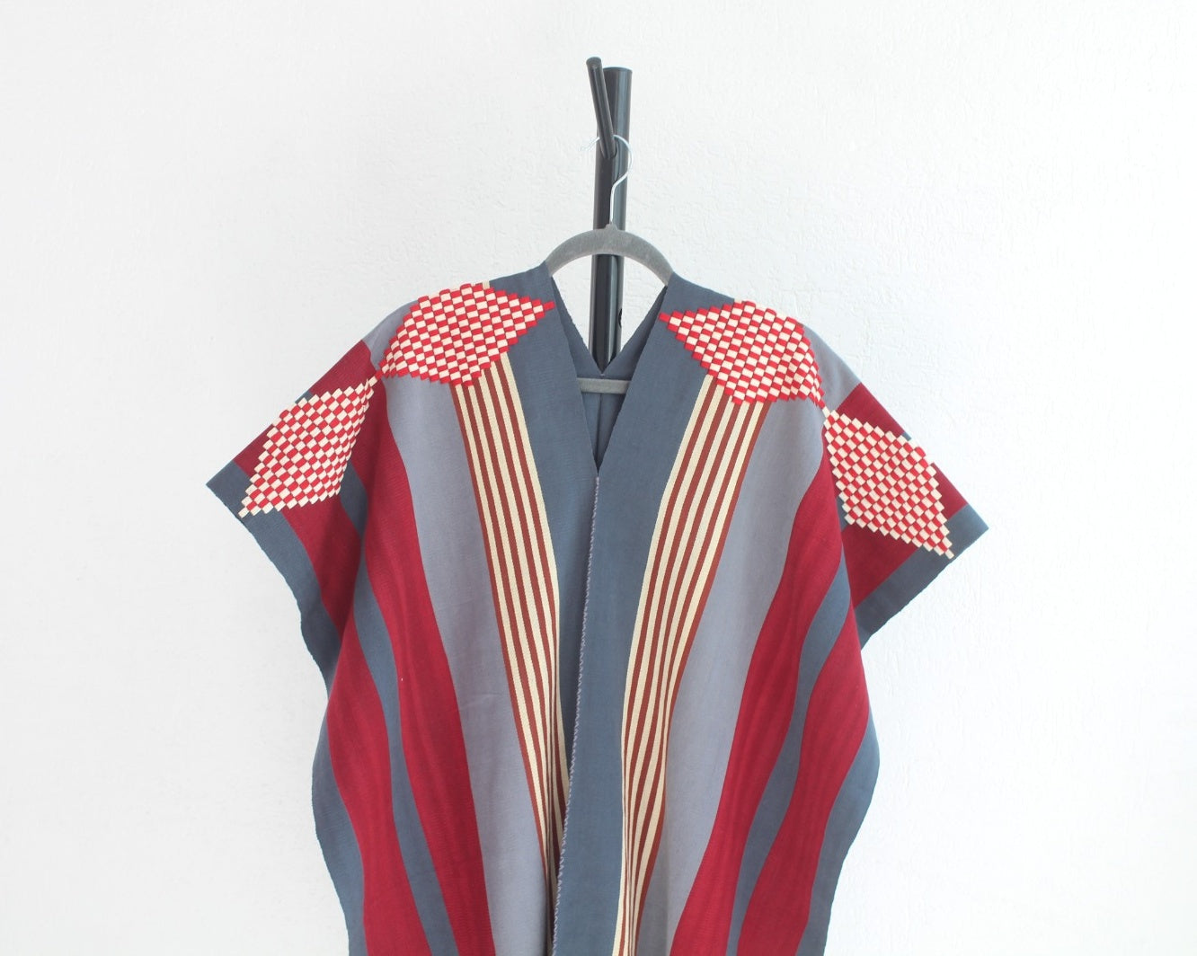 Jorongo Rombos Gris Rojo Beige