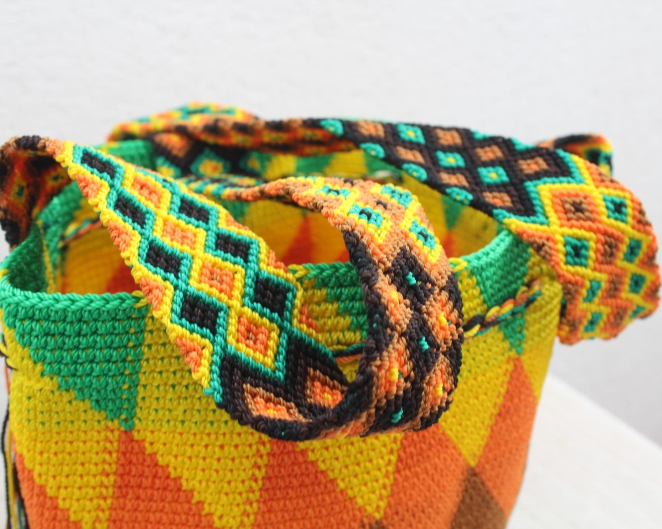 Bolso Morral Rombos Verde Amarillo Café