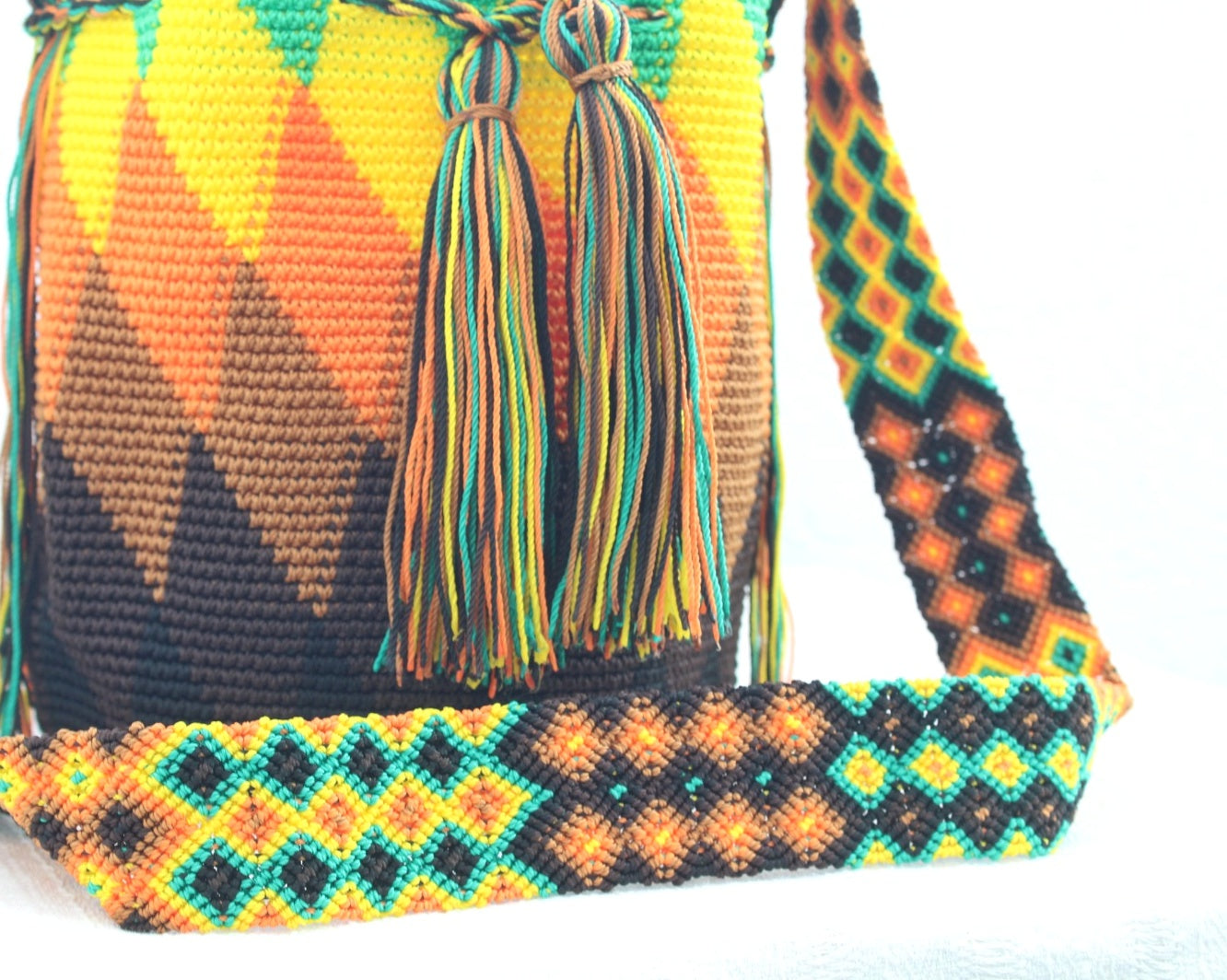 Bolso Morral Rombos Verde Amarillo Café