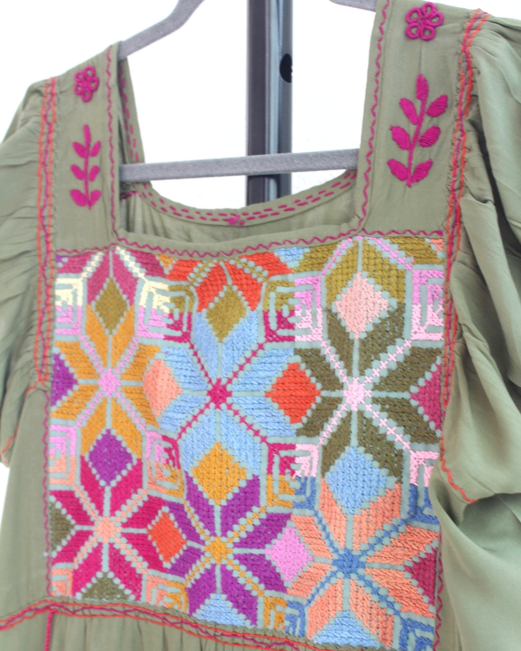 Vestido Maribel Flores Verde Olivo L / XL