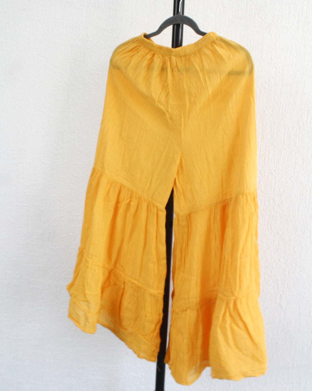Pantalon Acampanado Amarillo