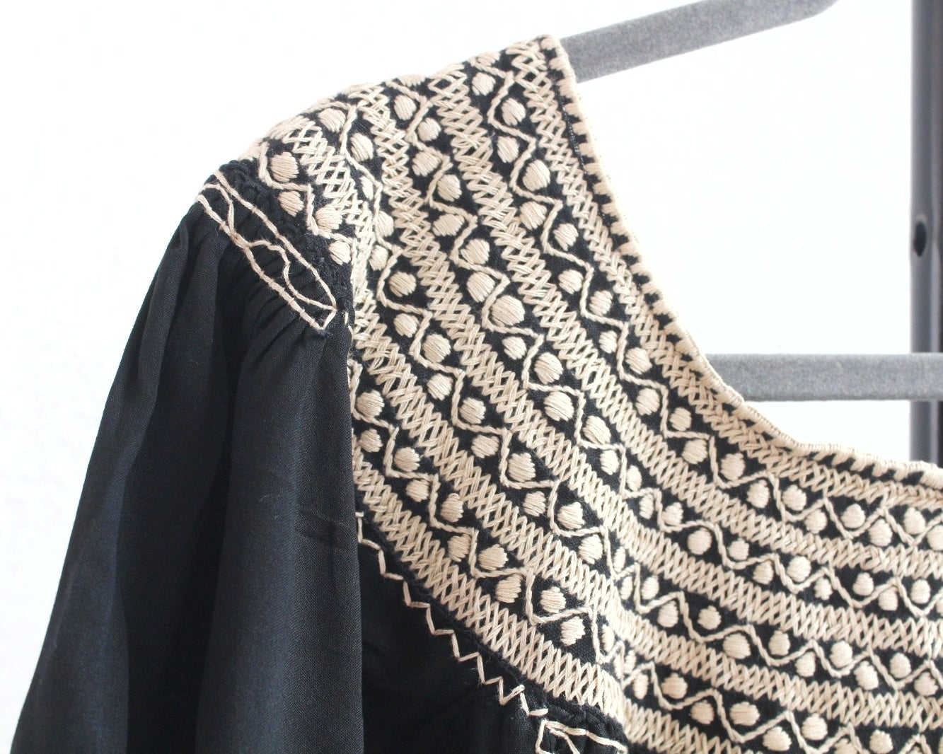 Blusa Catalina Negro Beige Unitalla