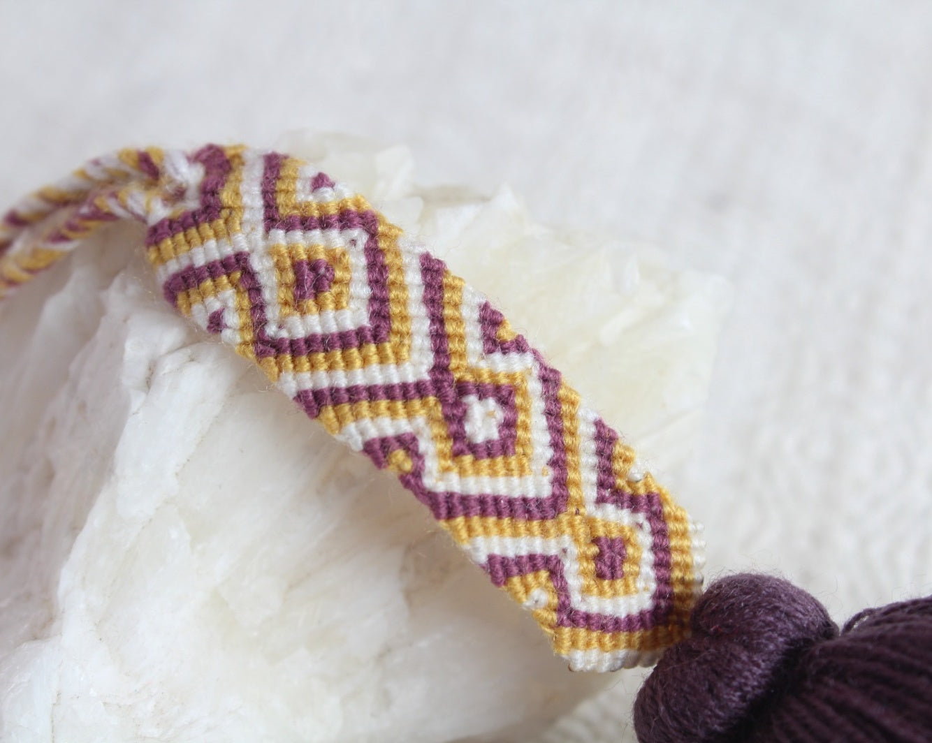 Campanitas con pulsera Morado Amarillo