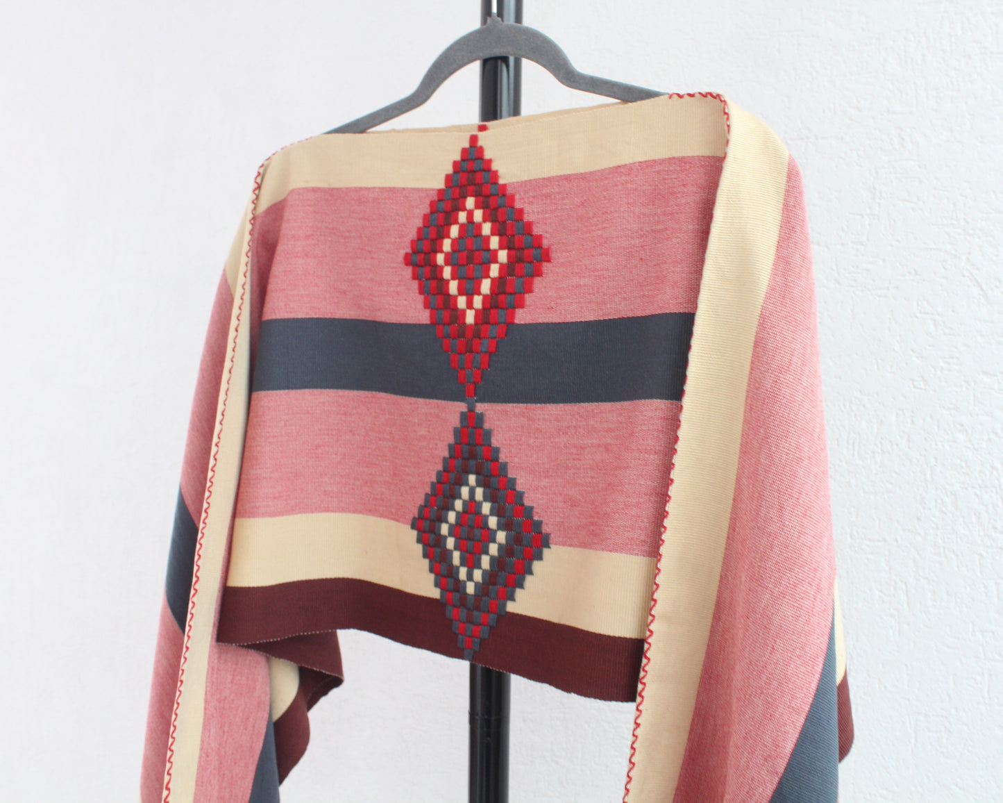 Jorongo Lineas Rosa Beige Gris