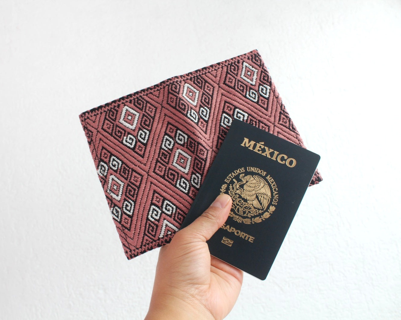 Porta Pasaporte Pejel Malva Blanco