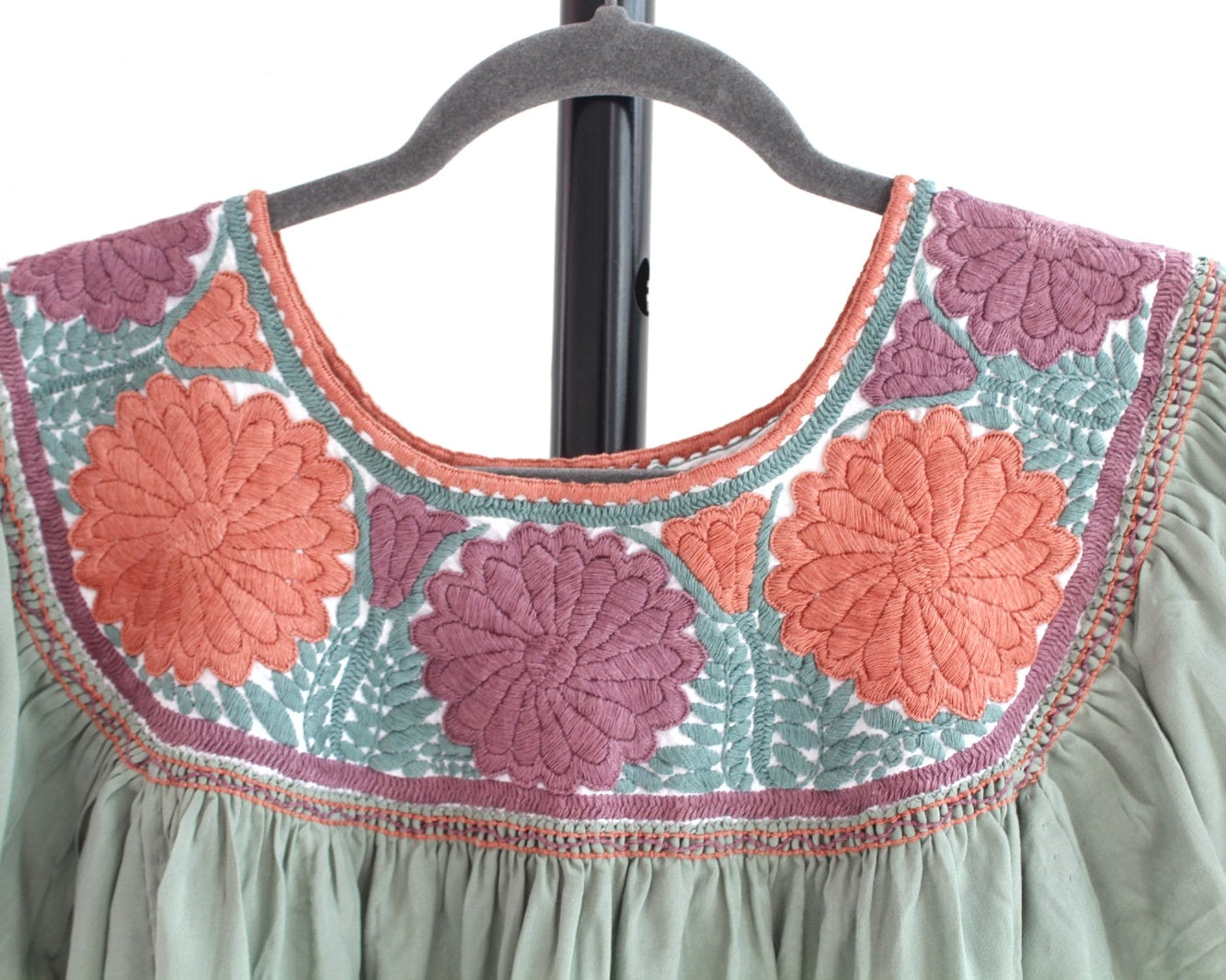 Blusa Aguacatenango Menta Naranja Vino