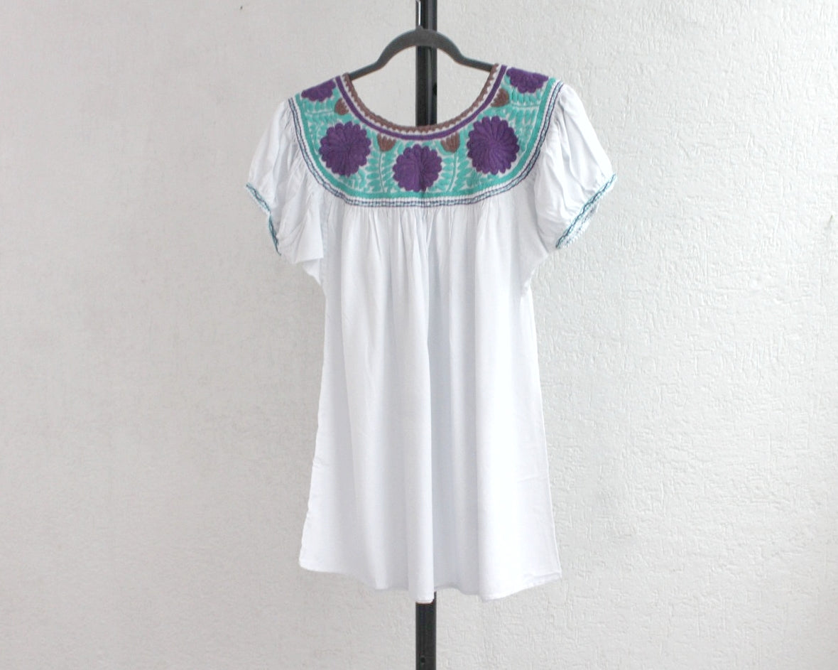 Blusa Aguacatenango Blanco Morado Turquesa