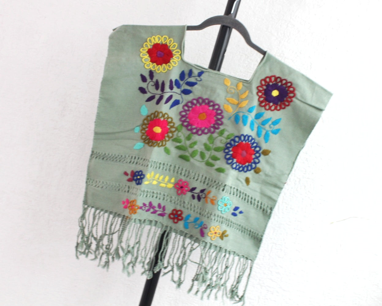 Top Flores Rococo Menta Colores